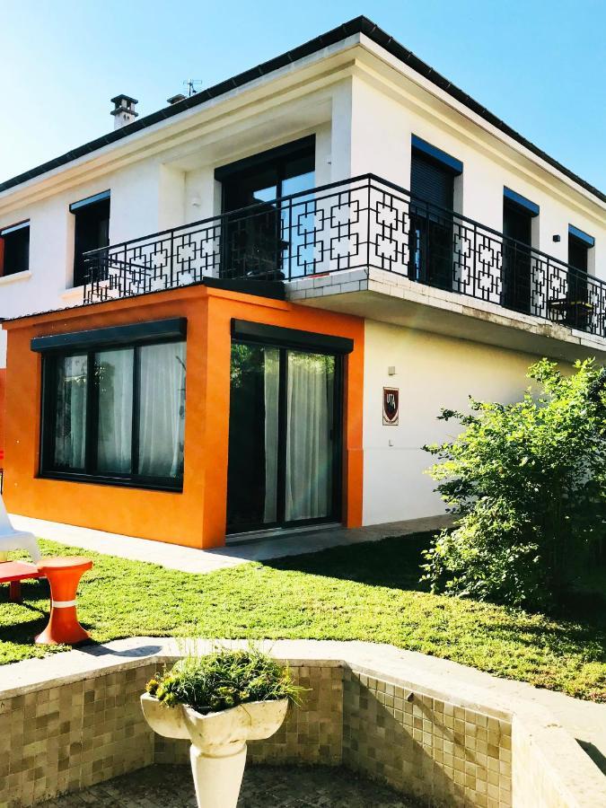 La Maison Pop Appartement Meuble Independant Avec Jardin Romans-sur-Isere Exterior photo